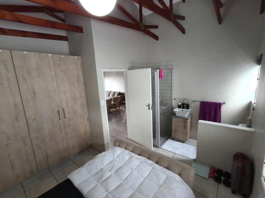 2 Bedroom Property for Sale in Waterkloof A H North West